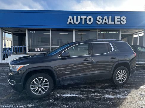 Used 2017 GMC Acadia SLE image 2