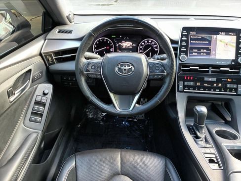 Used 2019 Toyota Avalon Touring FWD image 28