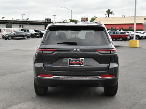 Used 2023 Jeep Grand Cherokee 4WD 4xe image 7