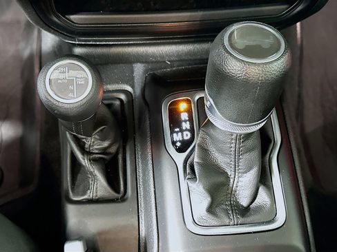 Used 2023 Jeep Wrangler Unlimited w/ Cold Weather Group image 25