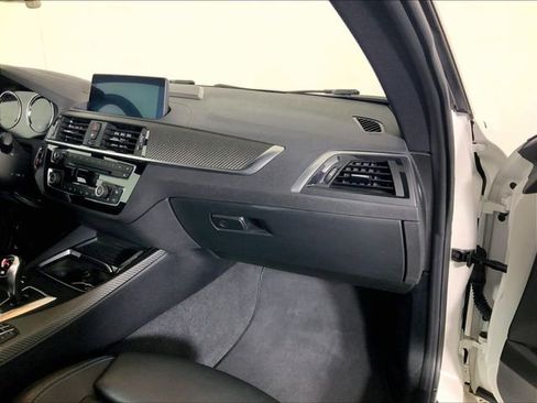 Used 2018 BMW M2 image 17