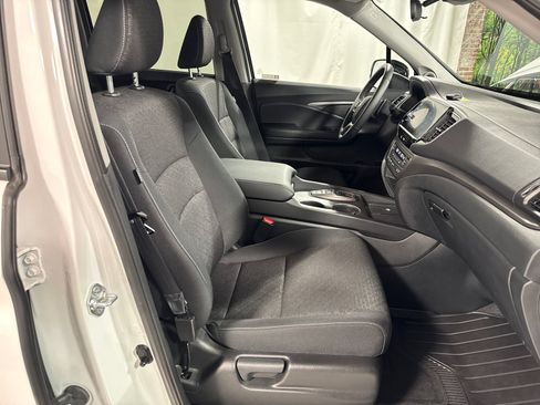 Certified 2024 Honda Ridgeline Sport image 28