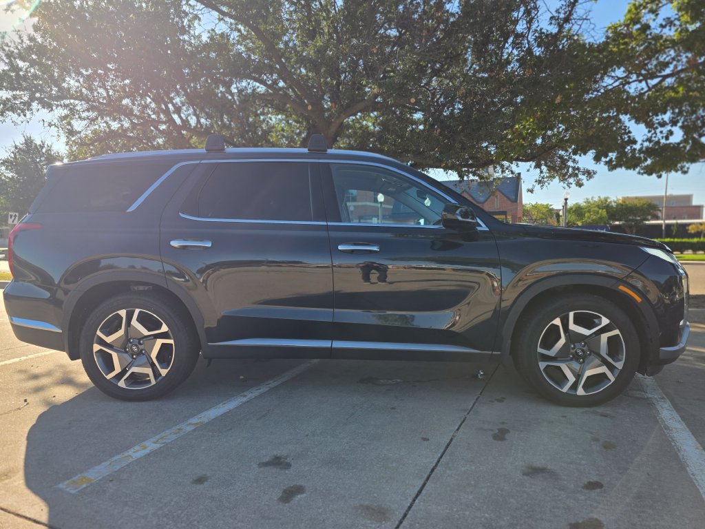 Used 2023 Hyundai Palisade Limited AWD/4WD image 28