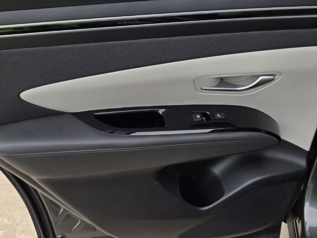 Used 2022 Hyundai Tucson Limited AWD/4WD image 13