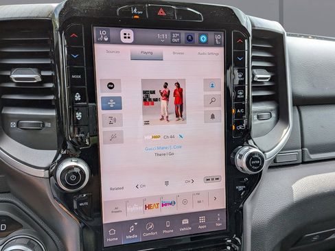 New 2026 RAM 1500 4x4 Crew Cab image 19