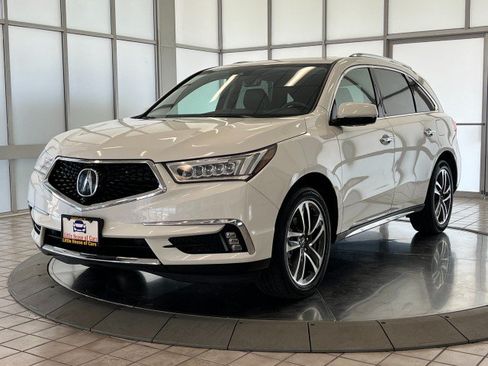 Used 2017 Acura MDX SH-AWD w/ Advance Package image 3