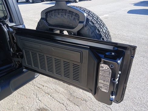 New 2026 Jeep Wrangler Sport S image 18