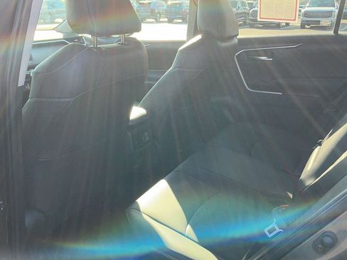Used 2023 Toyota RAV4 XLE Premium image 30