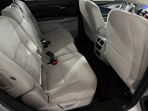 Used 2020 Honda Pilot LX image 40
