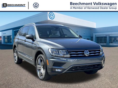 Used 2020 Volkswagen Tiguan SEL image 1