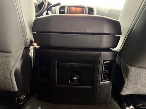 Used 2015 RAM 2500 Big Horn image 29