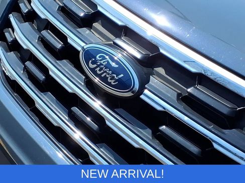 Used 2025 Ford Explorer Active w/ Active Comfort Package AWD/4WD image 33