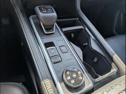 Used 2024 Nissan Pathfinder Platinum w/ Black Appearance Package image 20