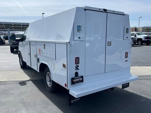 New 2025 Chevrolet Express 3500 w/ Power Convenience Package RWD image 19