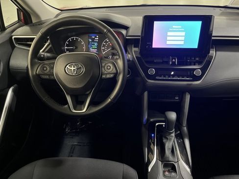 Used 2023 Toyota Corolla Cross LE w/ Moonroof Package AWD/4WD image 27
