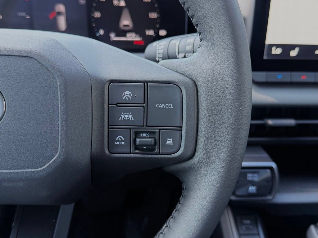 Used 2026 Toyota RAV4 SE FWD image 20