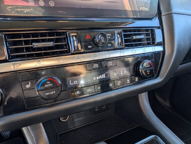 Used 2026 Nissan Pathfinder SV FWD image 26