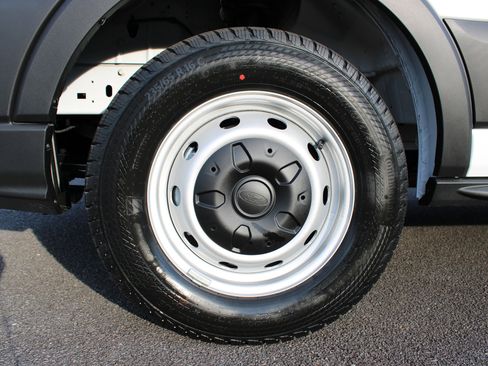 New 2026 Ford Transit 250 148 Medium Roof w/ Load Area Protection Package image 9