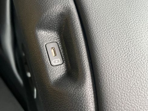 Used 2025 Kia Sportage EX image 25