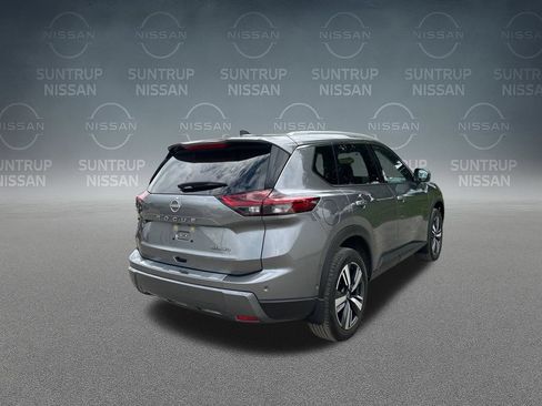 Used 2025 Nissan Rogue SL w/ SL Premium Package AWD/4WD image 41