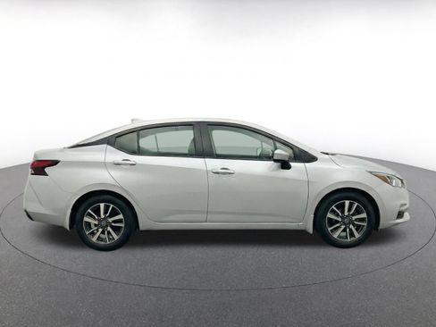 Used 2025 Nissan Versa SV FWD image 14