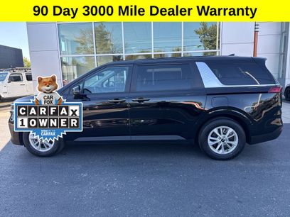 Used 2024 Kia Carnival LX