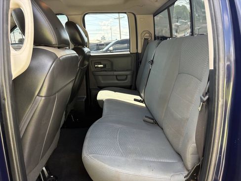 Used 2017 RAM 1500 Classic SLT AWD/4WD image 18