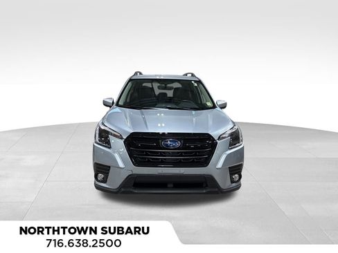 Used 2024 Subaru Forester Premium image 11
