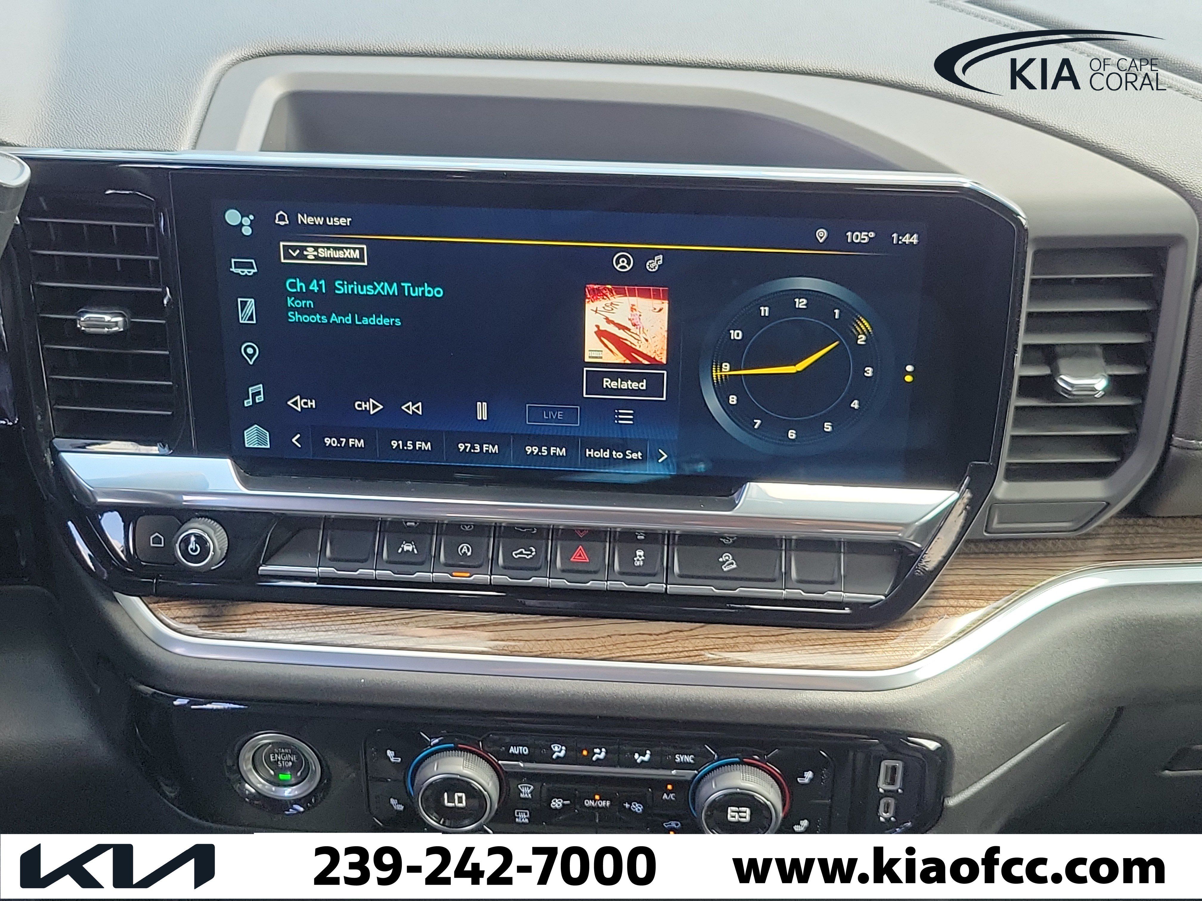 Used 2022 Chevrolet Silverado 1500 LT AWD/4WD image 18