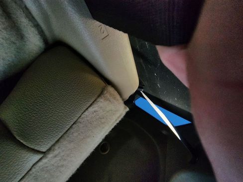 Used 2016 Ford Explorer XLT w/ Equipment Group 202A image 20