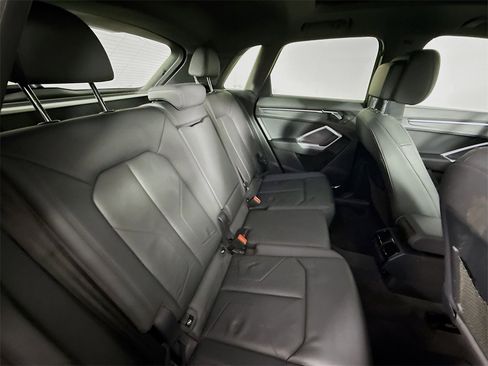 Used 2020 Audi Q3 2.0T Premium Plus image 28