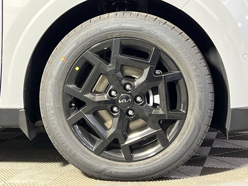 New 2026 Kia Carnival SX Prestige FWD image 10