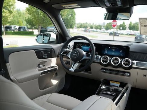 Certified 2026 Mercedes-Benz GLB 250 4MATIC image 20