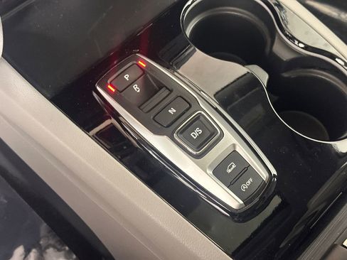 Used 2022 Honda Pilot Touring image 31
