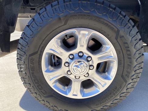 Used 2024 RAM 2500 Big Horn image 10