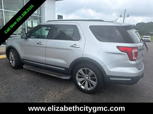 Used 2018 Ford Explorer Limited FWD image 4