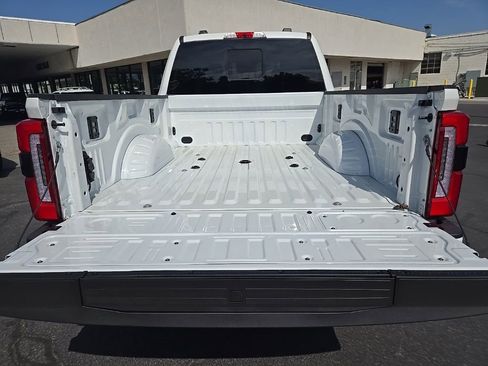 New 2025 Ford F250 Platinum image 27