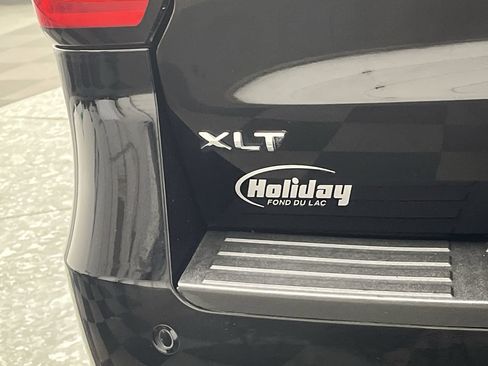 Used 2023 Ford Expedition XLT image 36