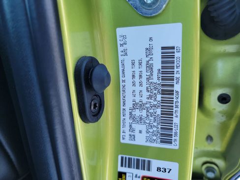 Used 2023 Toyota Tacoma TRD Off-Road w/ TRD Premium Off Road Package image 23