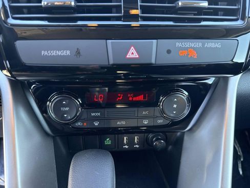 Used 2025 Mitsubishi Eclipse Cross LE image 28