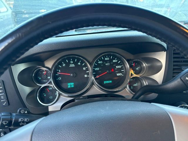 Used 2011 Chevrolet Silverado 1500 LT w/ All-Star Edition AWD/4WD image 11