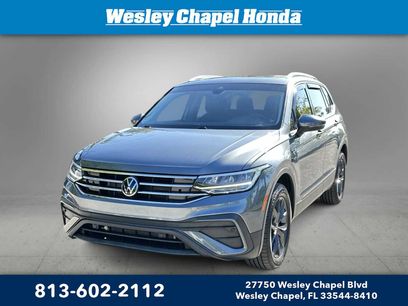 Used 2022 Volkswagen Tiguan SE w/ Panoramic Sunroof Package