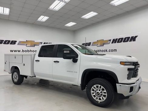New 2026 Chevrolet Silverado 2500 W/T w/ WT Convenience Package RWD image 3