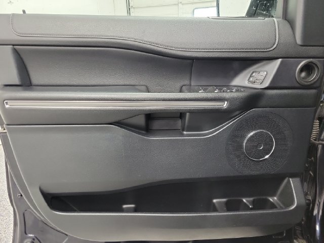 Used 2021 Ford Expedition XLT AWD/4WD image 18