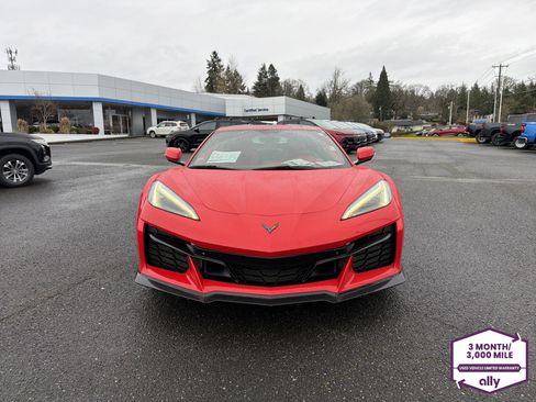 Used 2023 Chevrolet Corvette Z06 image 8