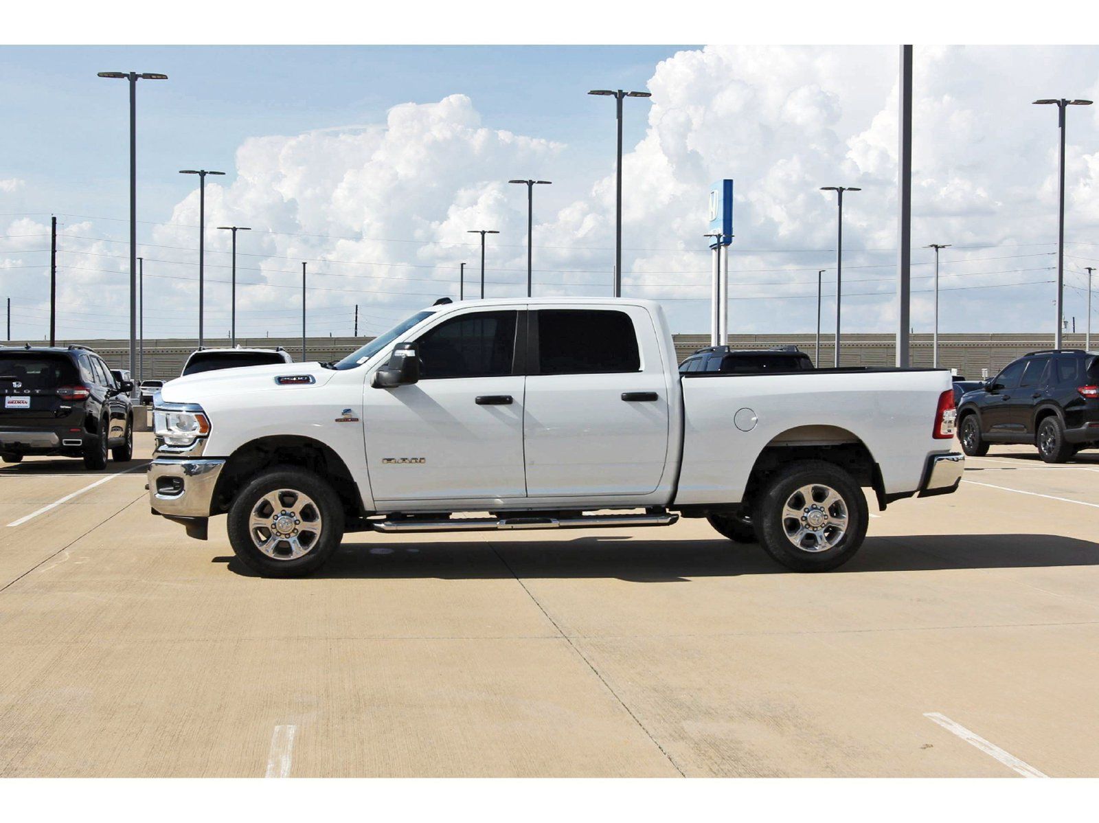 Used 2024 RAM 2500 Big Horn AWD/4WD image 4