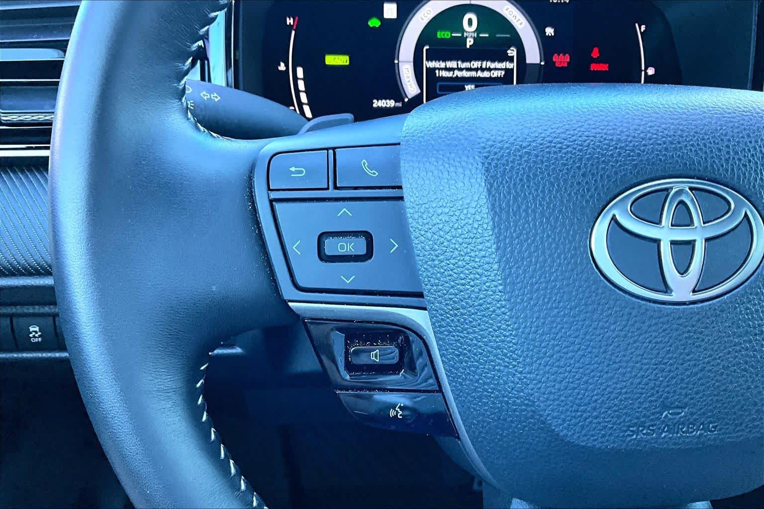 Certified 2025 Toyota Camry SE w/ Convenience Package FWD image 23