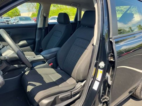 Used 2023 Honda HR-V LX image 19
