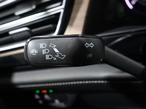 Used 2024 Volkswagen Atlas SE image 35