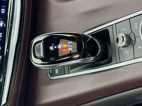 Used 2023 Cadillac Escalade Premium Luxury Platinum AWD/4WD image 17